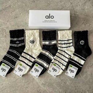 Alo Yoga Socks 5 Pack